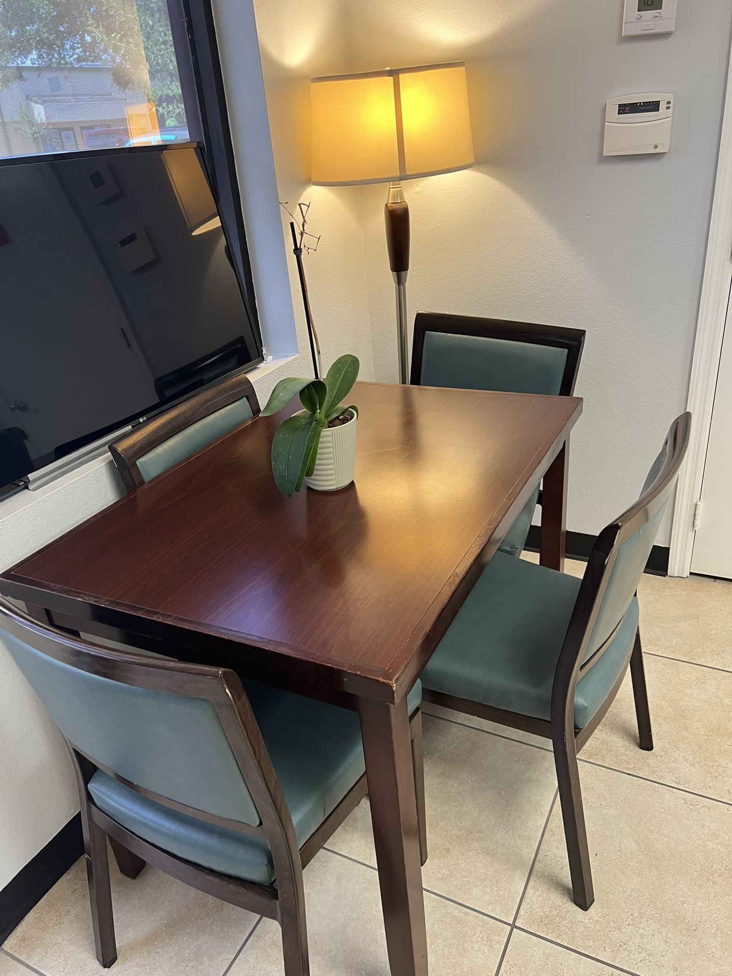 Dining Table Set (4 Chairs)