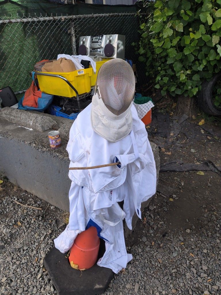 Fencing Outfit Sell 1/ Price 200 Dollars