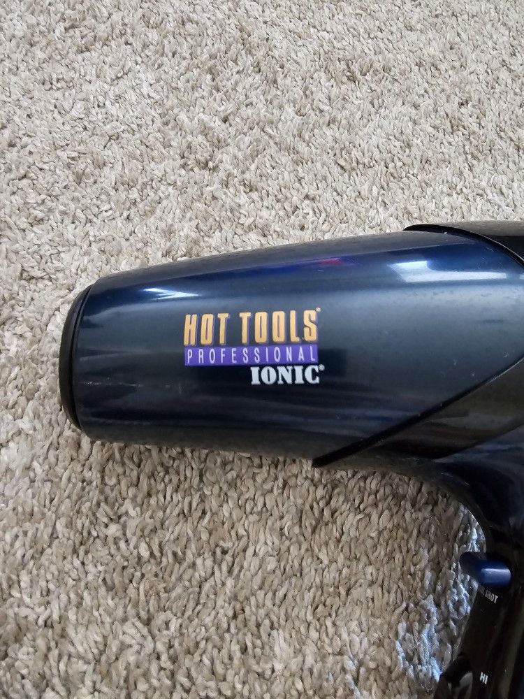 Hot Tools Professional Ionic Blowdryer 