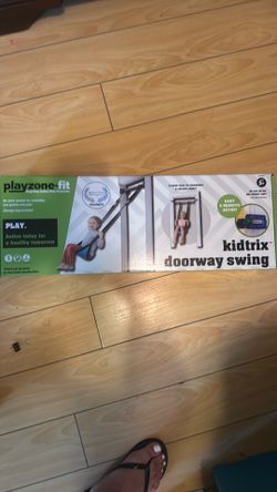 Kids doorway swing