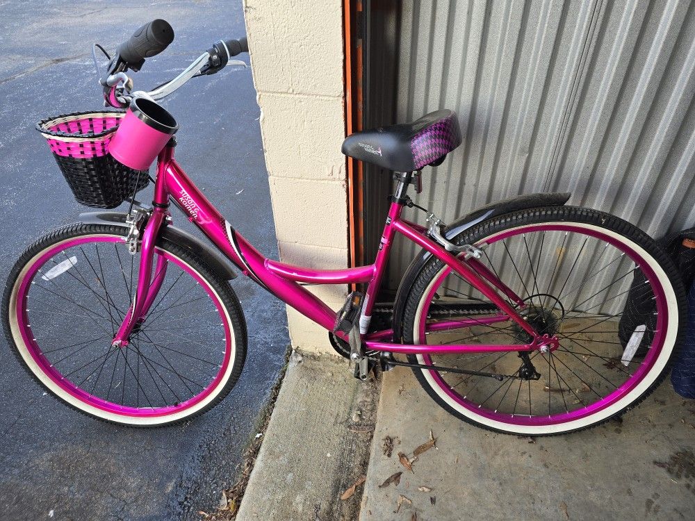 Susan G. Komen Cruiser Bike β Like New!