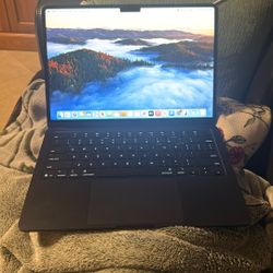 2025 MacBook Air M4 13”