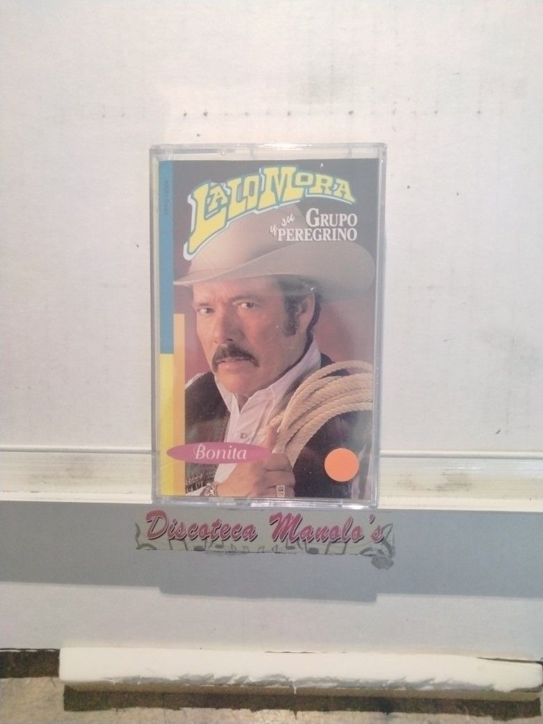 LALO MORA Y SU GRUPO PEREGRINO - BONITA - CASSETTE 