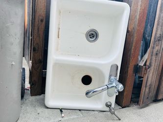 FREE-Kitchen sink