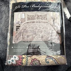 Full/Queen Bedspread