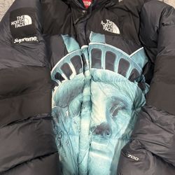 supreme TNF coat