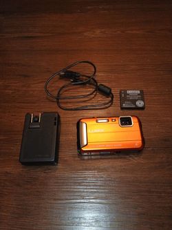 Panasonic Waterproof Digital Orange Camera DMC-TS25, Fully Functional! Battery, Charger, Cable Included!