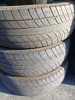Uniroyal Tiger Paw 235/65R17 ~50% Tread Tires (4)