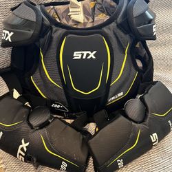 STX Youth Large Lacrosse Pads And Backpack 