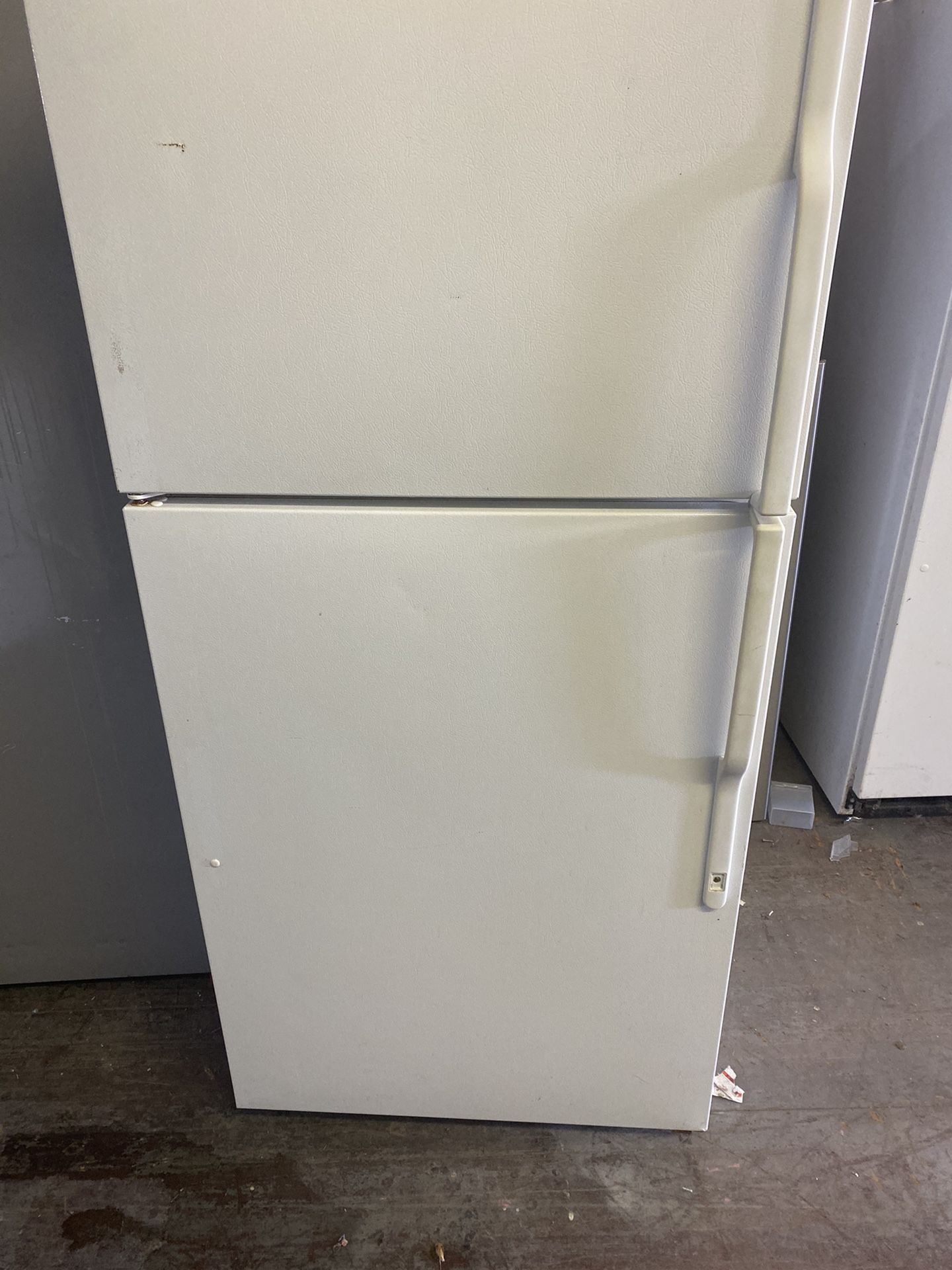 G.E refrigerator