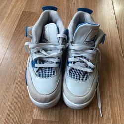 Jordan 4 Military Blue Size6Y
