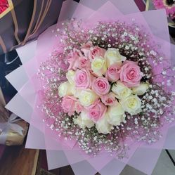 ✨ Rose/ Flower Arrangements Available ✨