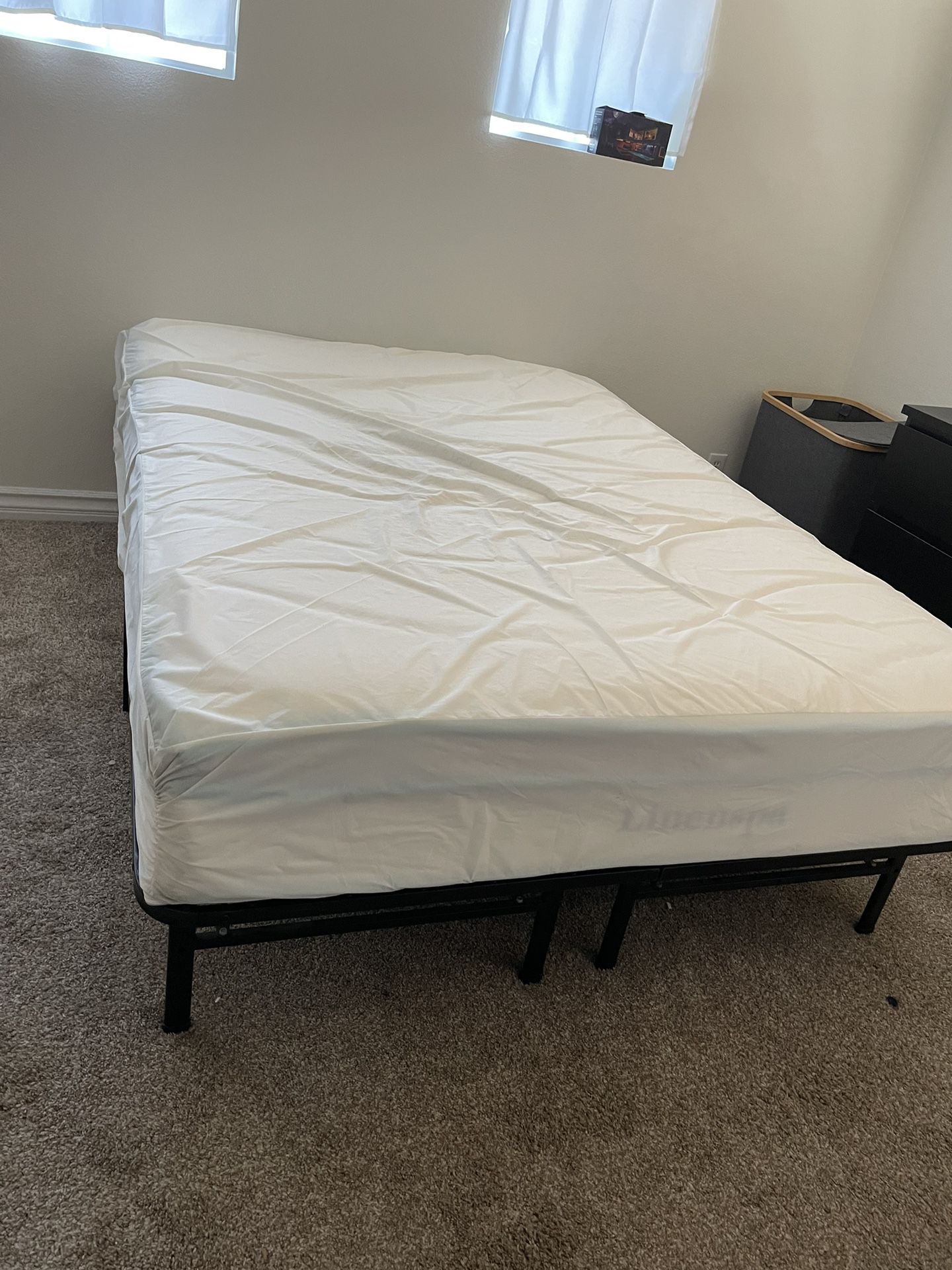 Full Size Bed With Metal Bed Frame