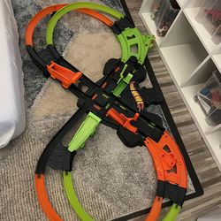 Hot Wheels GFH87 Colossal Crash Track Set