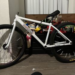 Throne 29er White Oil 