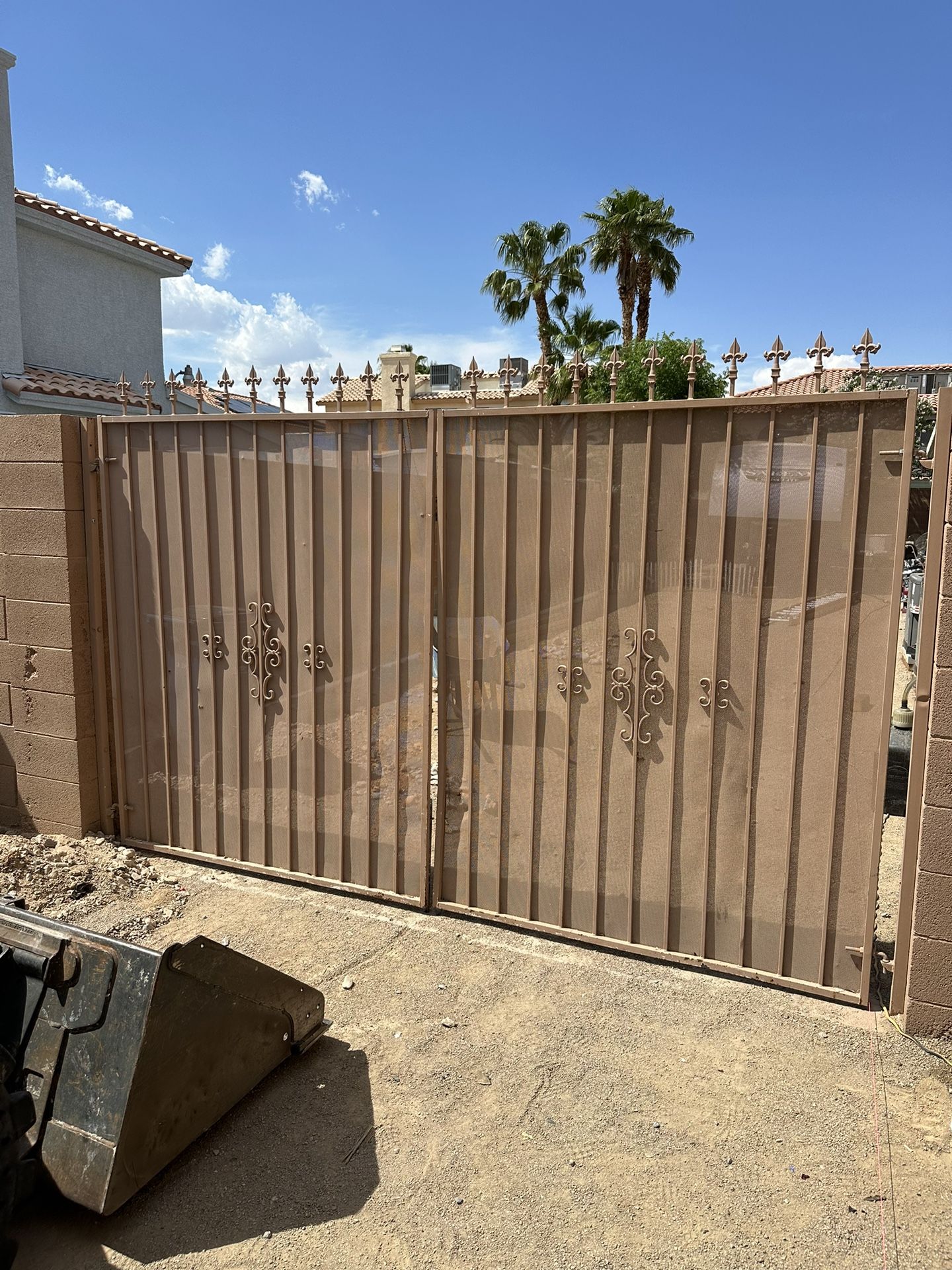 Rv Iron Gates