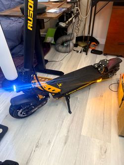 Ausom Leopard Electric Scooter