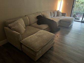 Couch And 2 Ottomans