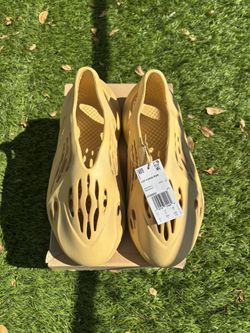 Adidas Yeezy Foam Runner “Desert Sand”