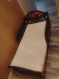 Toddler bed 30