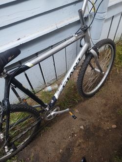 GIANT RINCON MEDIUM ALUMINIUM MTB 26s RIDES GREAT 💯