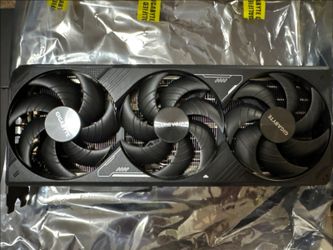 Gigabyte GeForce Windforce OC RTX 5070 Ti 16 GB Graphics Card