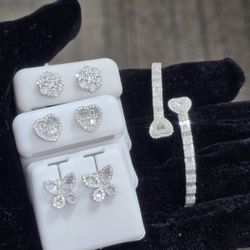 FREE EARRINGS WITH SILVER MOISSANITE BRACELET