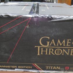 Secretlab TITAN Evo 2022 NEO Hybrid Leatherette Gaming Chair  size REGULAR  NEW. SEALED.