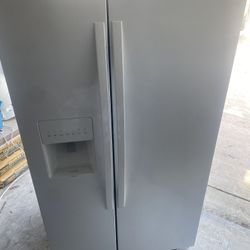 Whirlpool Refrigerator