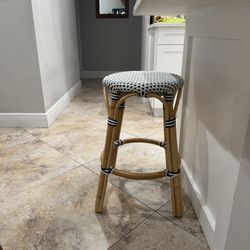 5 Counter Height Black And White Bar Stools