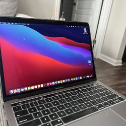 2020 MacBook Pro 13.3 Inch Display