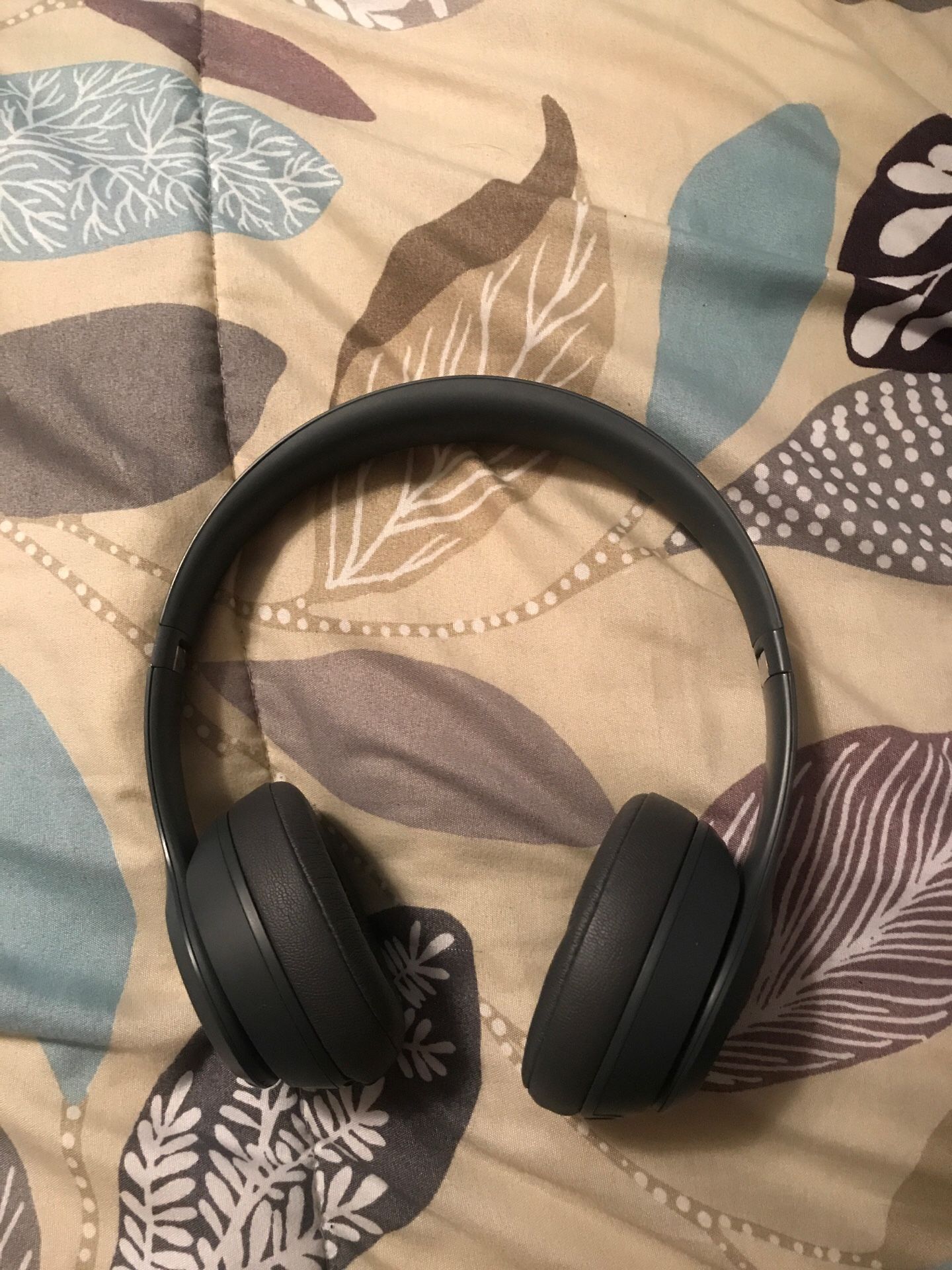 Wireless Solo 3 beats