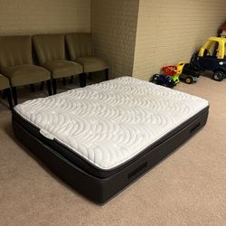 Very Soft Queen Mattress Cleanly Used No Smoking House Clean Mattress Sleepy' Reserve Pillowtop