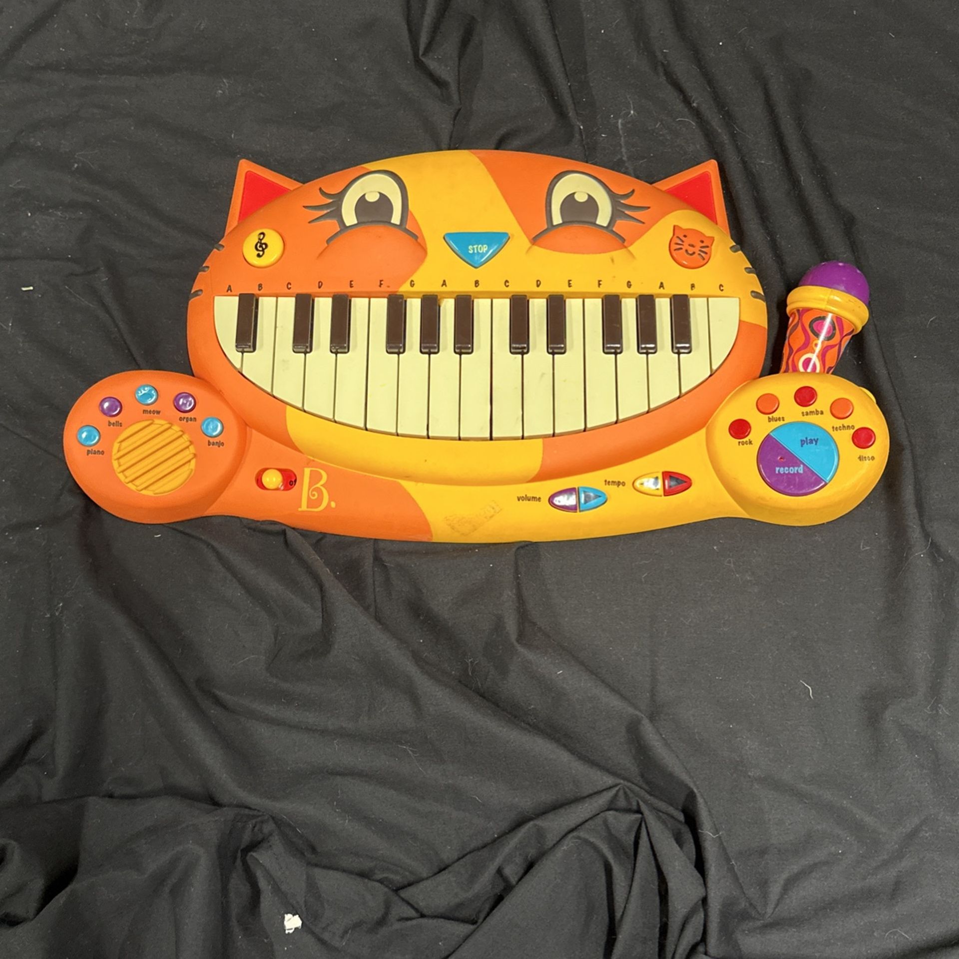 Cat Piano keyboard