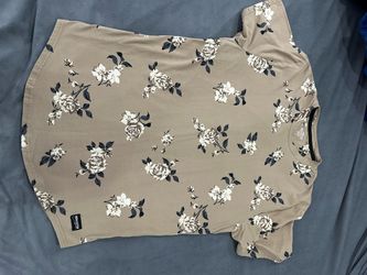 Holister Floral Tees (Large)