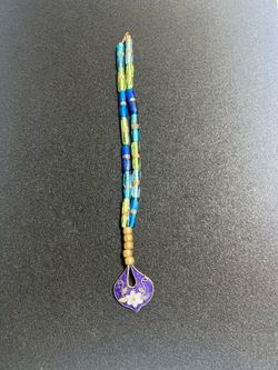 Vintage tear-dropped pendant necklace