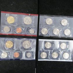 2006 U.S. Mint Set in OGP --WHOPPING 20 MINT STATE COINS!
