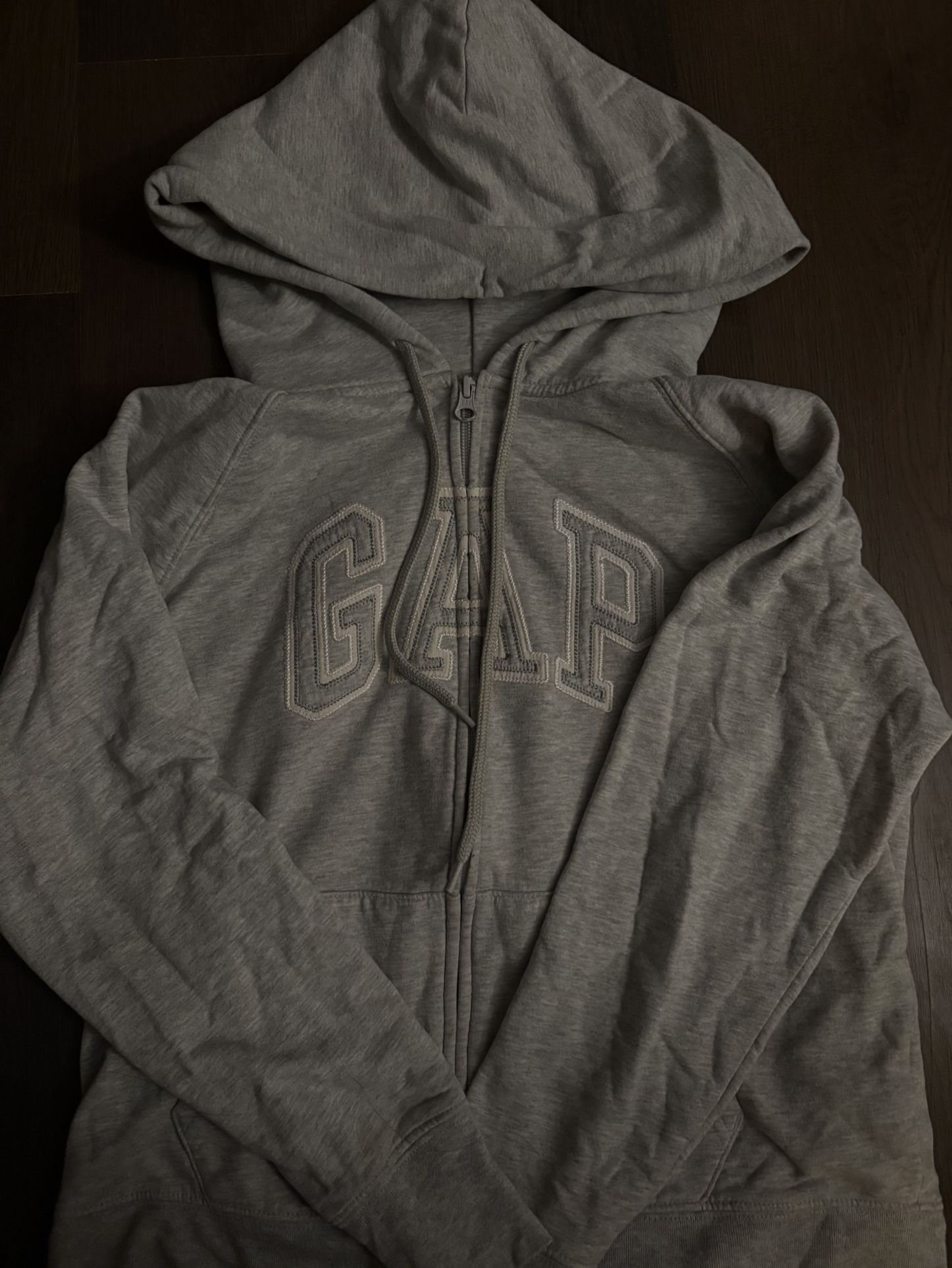 GAP sweater