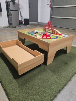 Kids wooden play table