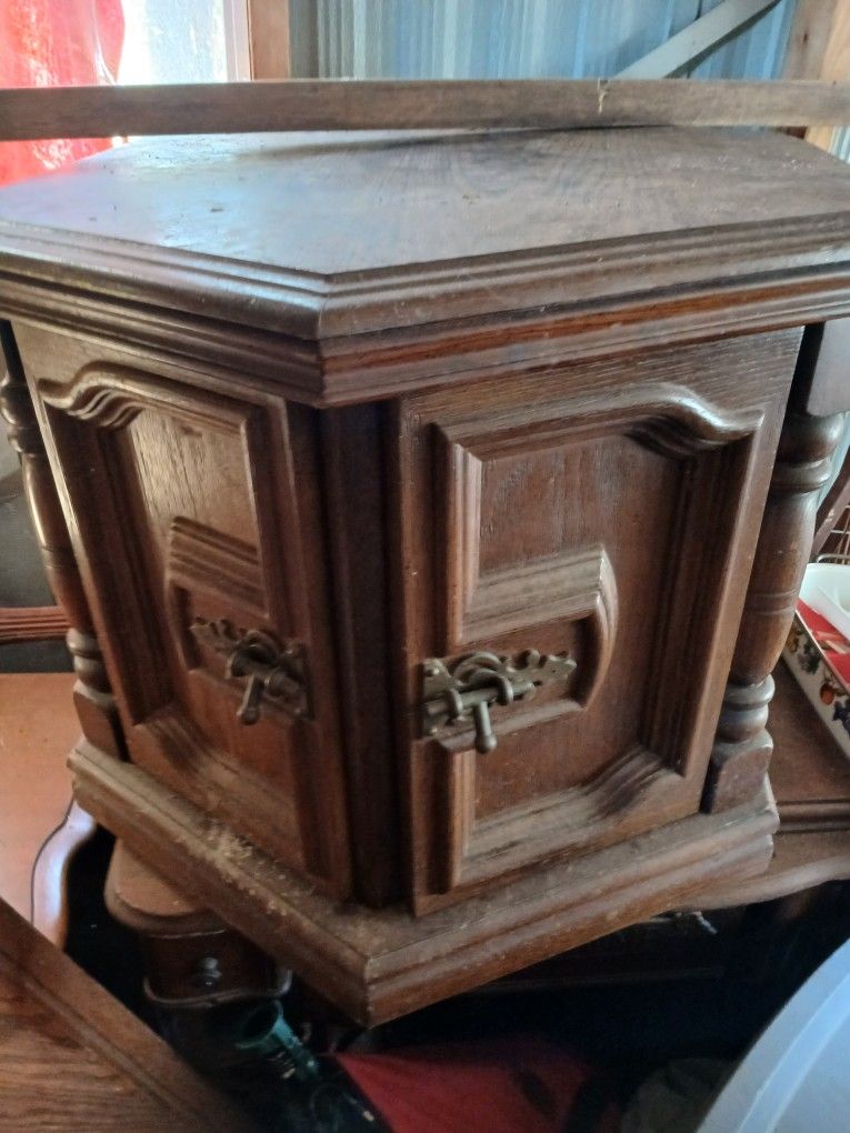 End Or TV Table With Bottom Storage