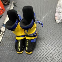 Ski Boots Salomon Force 9 Size 10.5