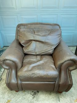 Nice, Comfortable Chair, Real Leather... Great bones