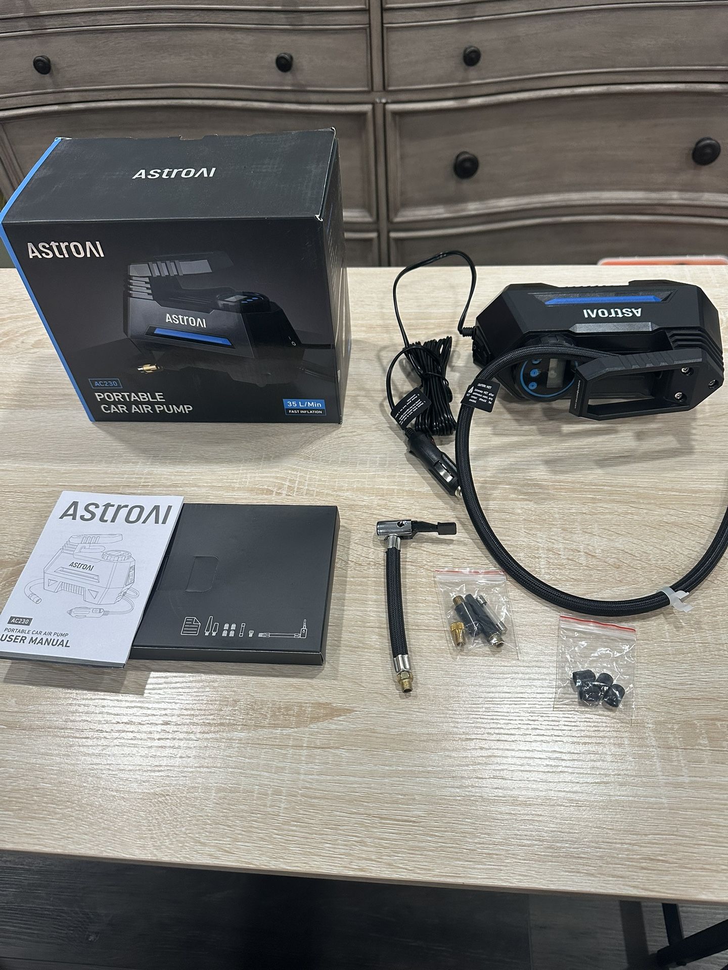 Tire Inflator 12V DC 100psi Portable Air Compressor for Car Bike Inflatables, Blue