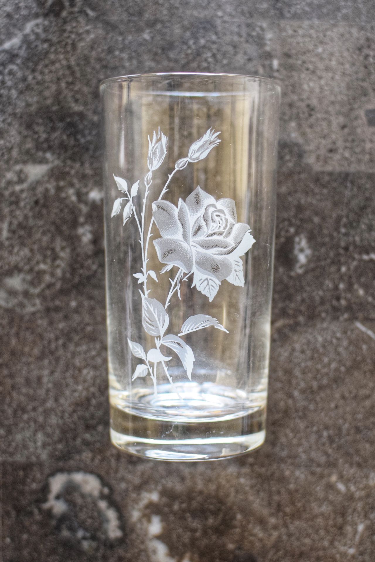 VINTAGE/ANTIQUE DRINKING GLASS SET OF 8 ETCHED WITH ROSES