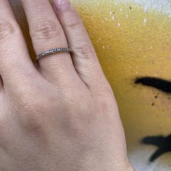 10k DIAMOND RING BAND 