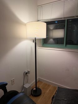 MOVING OUT — EVERYTHING NEEDS TO GO TOMORROW !