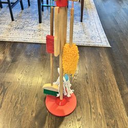 Melissa and Doug cleaning  set