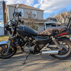 1985 Honda Magna v30