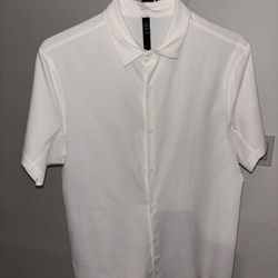 Men’s Large Lululemon Button Down 