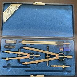 Vintage Drawing Set  $30